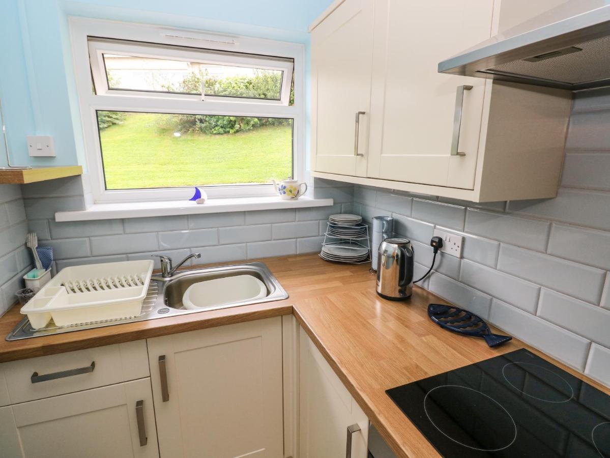 Number 6 Oxwich Leisure Park Villa Swansea Exteriör bild