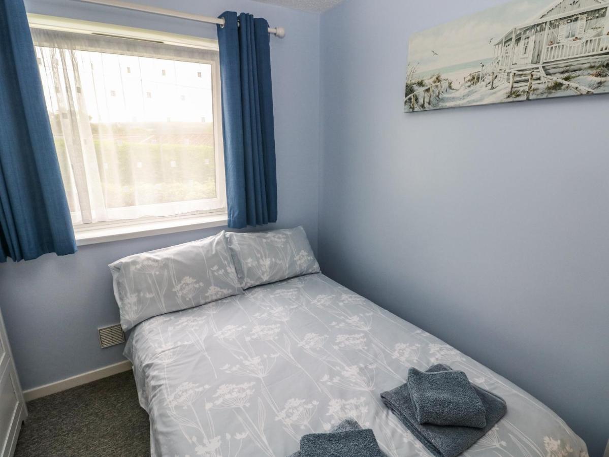 Number 6 Oxwich Leisure Park Villa Swansea Exteriör bild